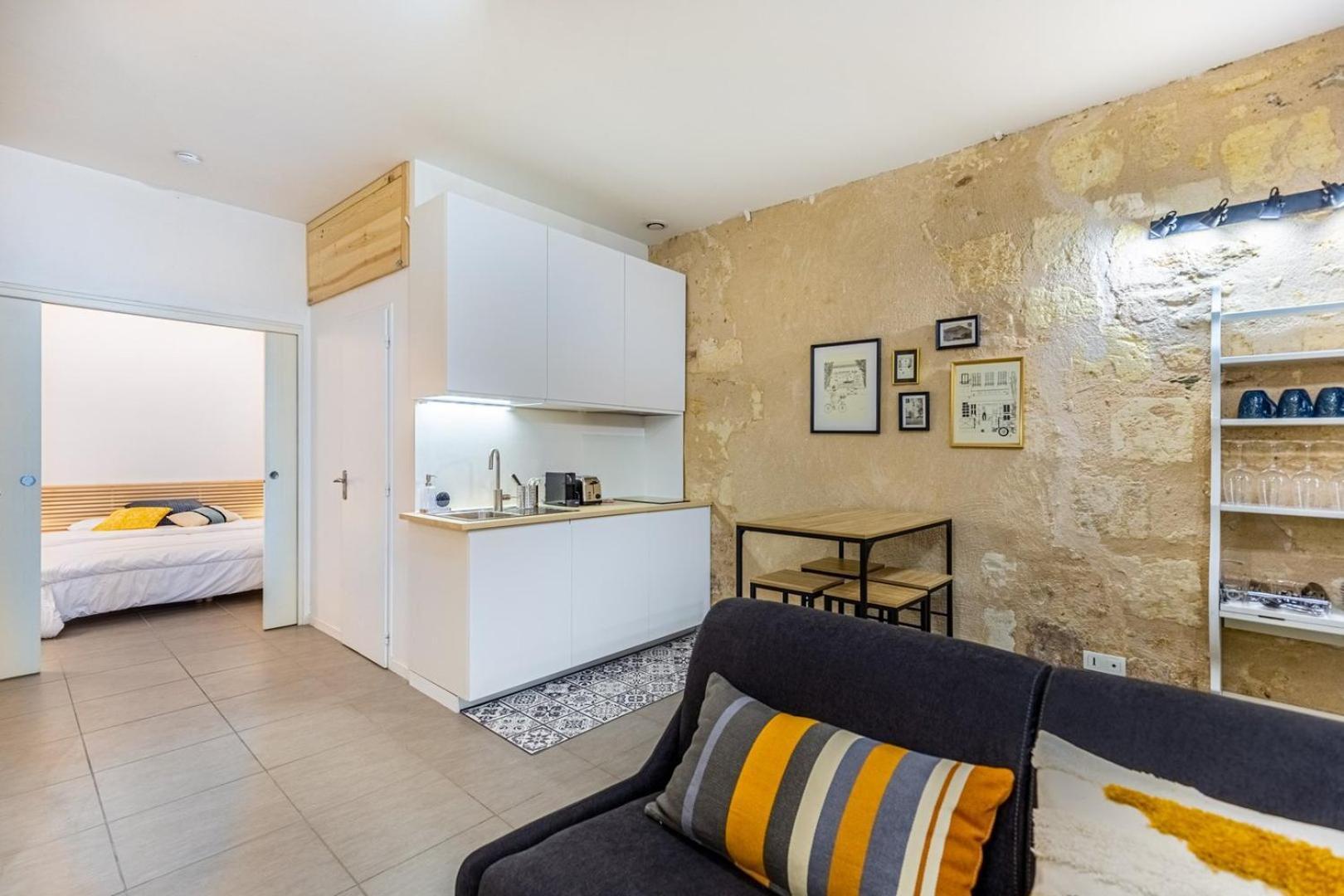 Guestready - Cozy Apt In Frederic & Isabelle Place Bordeaux Eksteriør bilde