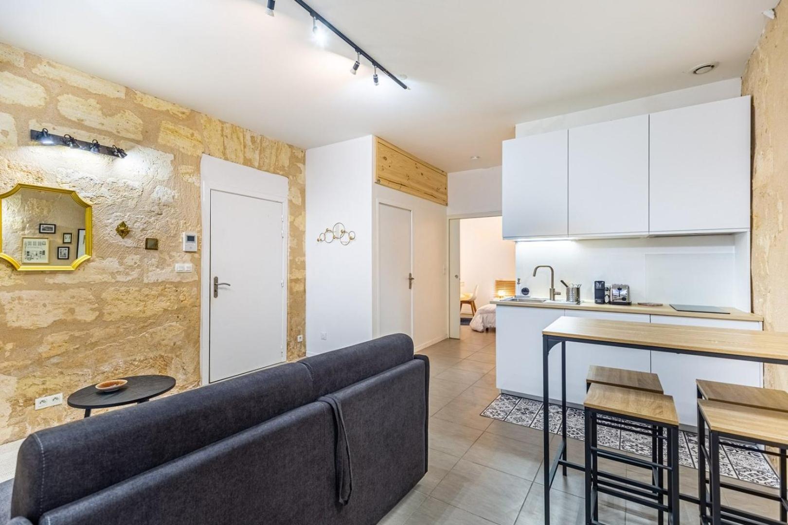 Guestready - Cozy Apt In Frederic & Isabelle Place Bordeaux Eksteriør bilde