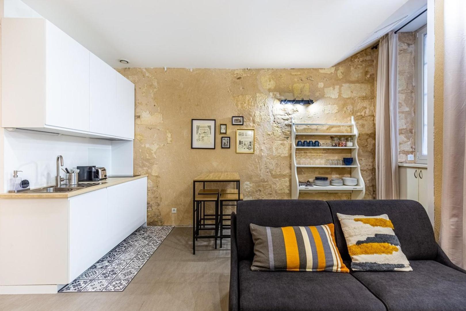Guestready - Cozy Apt In Frederic & Isabelle Place Bordeaux Eksteriør bilde